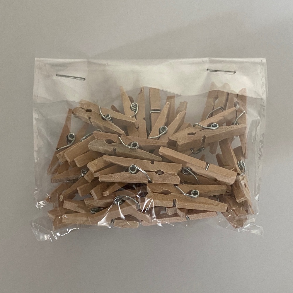 🏷️Tiny Wooden Clothespins pack of 30